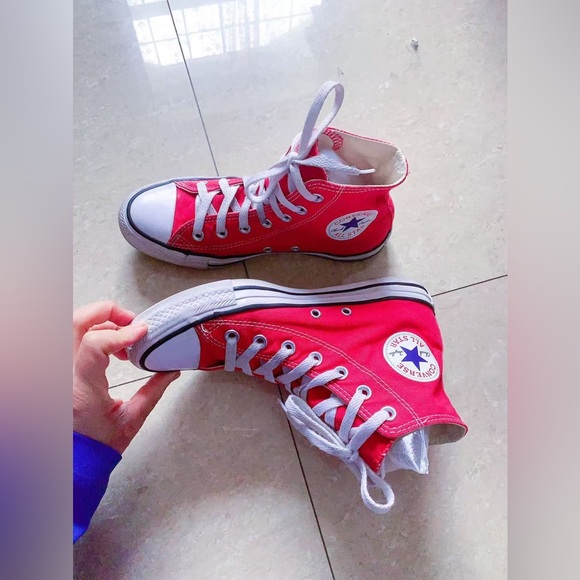 CONVERSE ALL STAR RED CHUCK TAYLOR SNEAKERS CLASSIC HIGH TOP WOMEN'S‎ SZ 6 - Picture 5 of 9